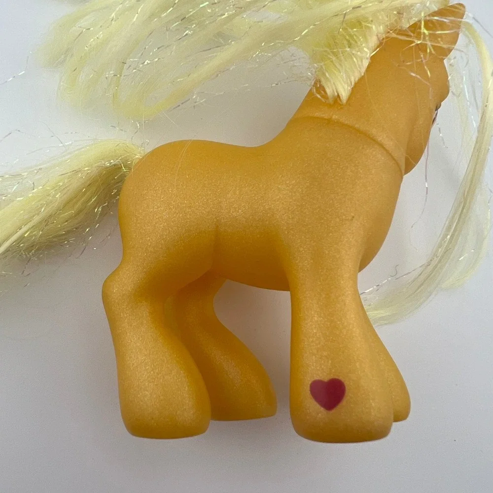 My Little Pony G3 Butterscotch 2003 Hasbro Yellow Glitter Celebration Pony